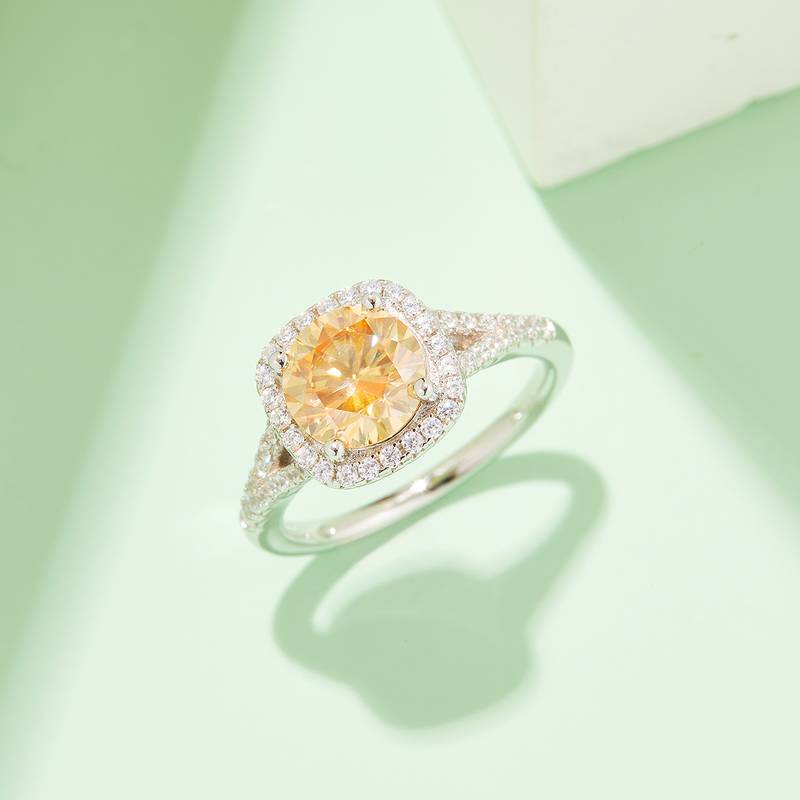 双臂方包S925银镀白金MoissaniteWomen's Ring1.5ctD级